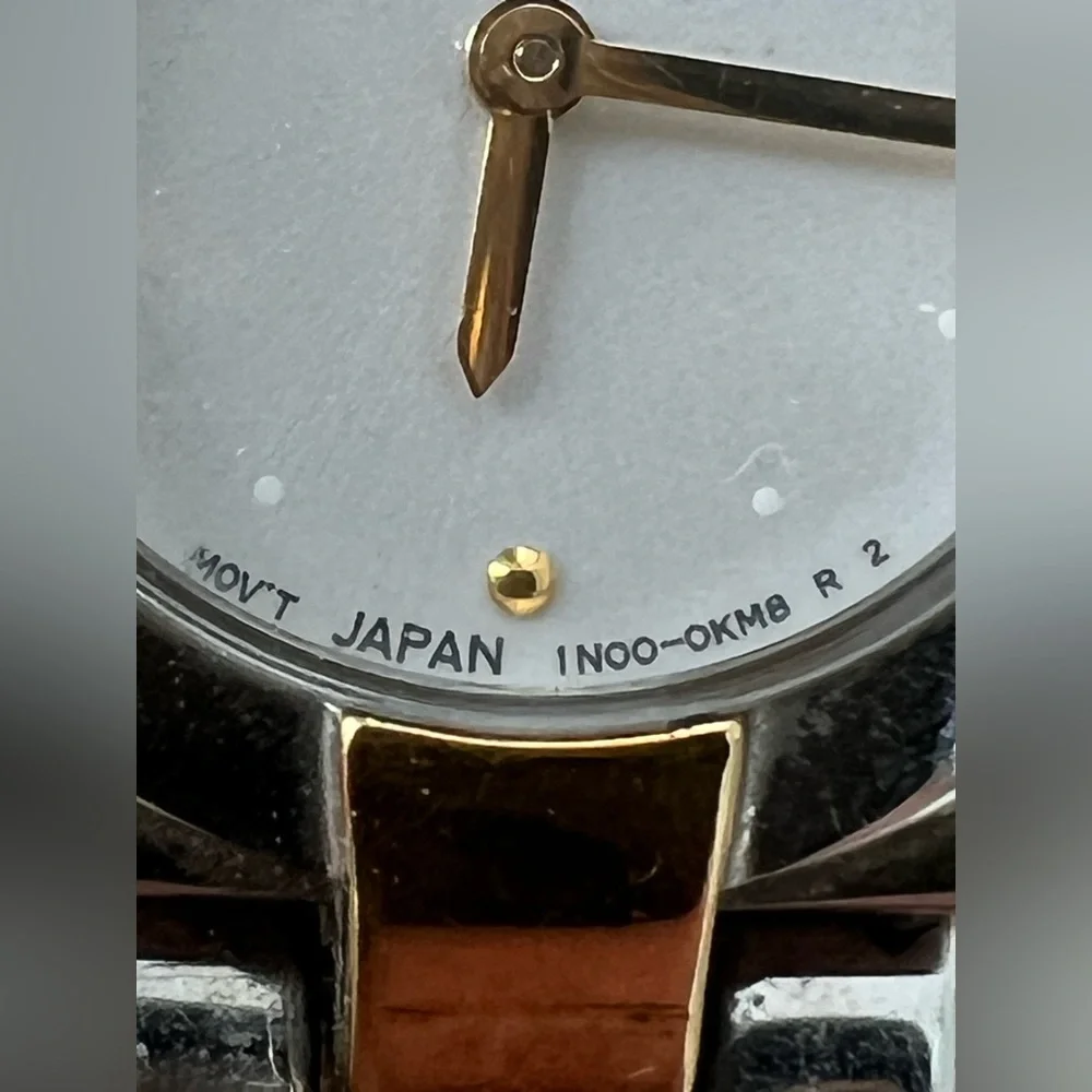Seiko Ladies Watch Two-Tone Bracelet White Dial Gold-Tone Hands New Battery